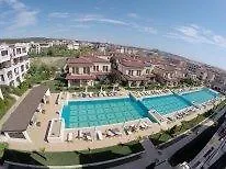 Apartman In Gardens Life