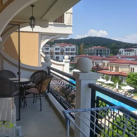 In Gardens Life Apartman *